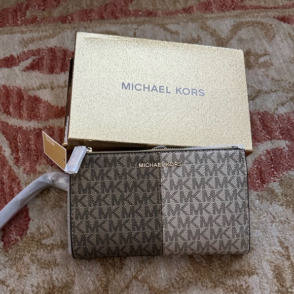 Michael Kors - Jet Set Double Zip Wrislet Gold Multi - Picture 1 of 5
